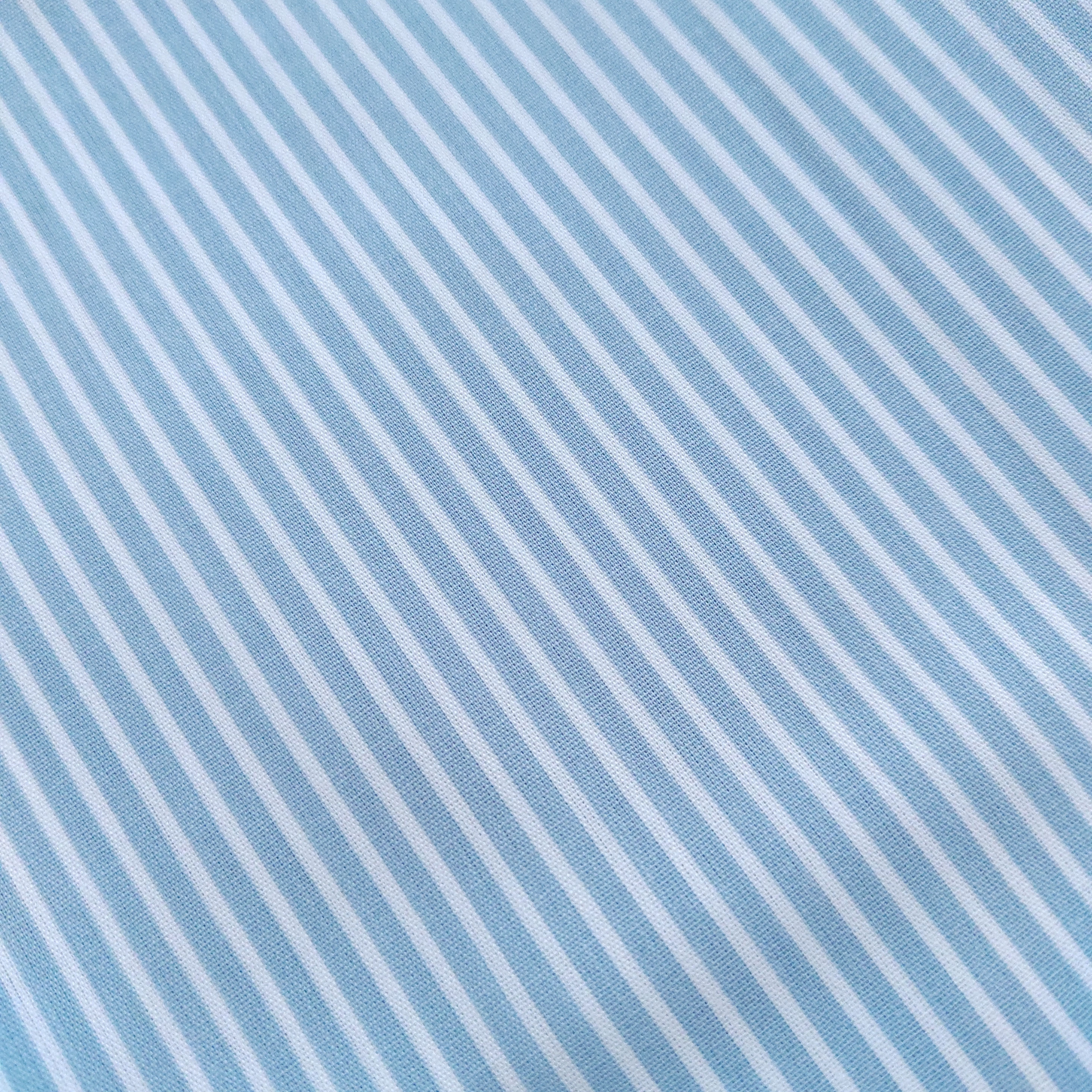 0195 - Jungenstoffe Krabbeldecke