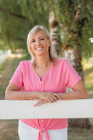 Janice Bangs - Mama Ducks Lost Duckling.jpg