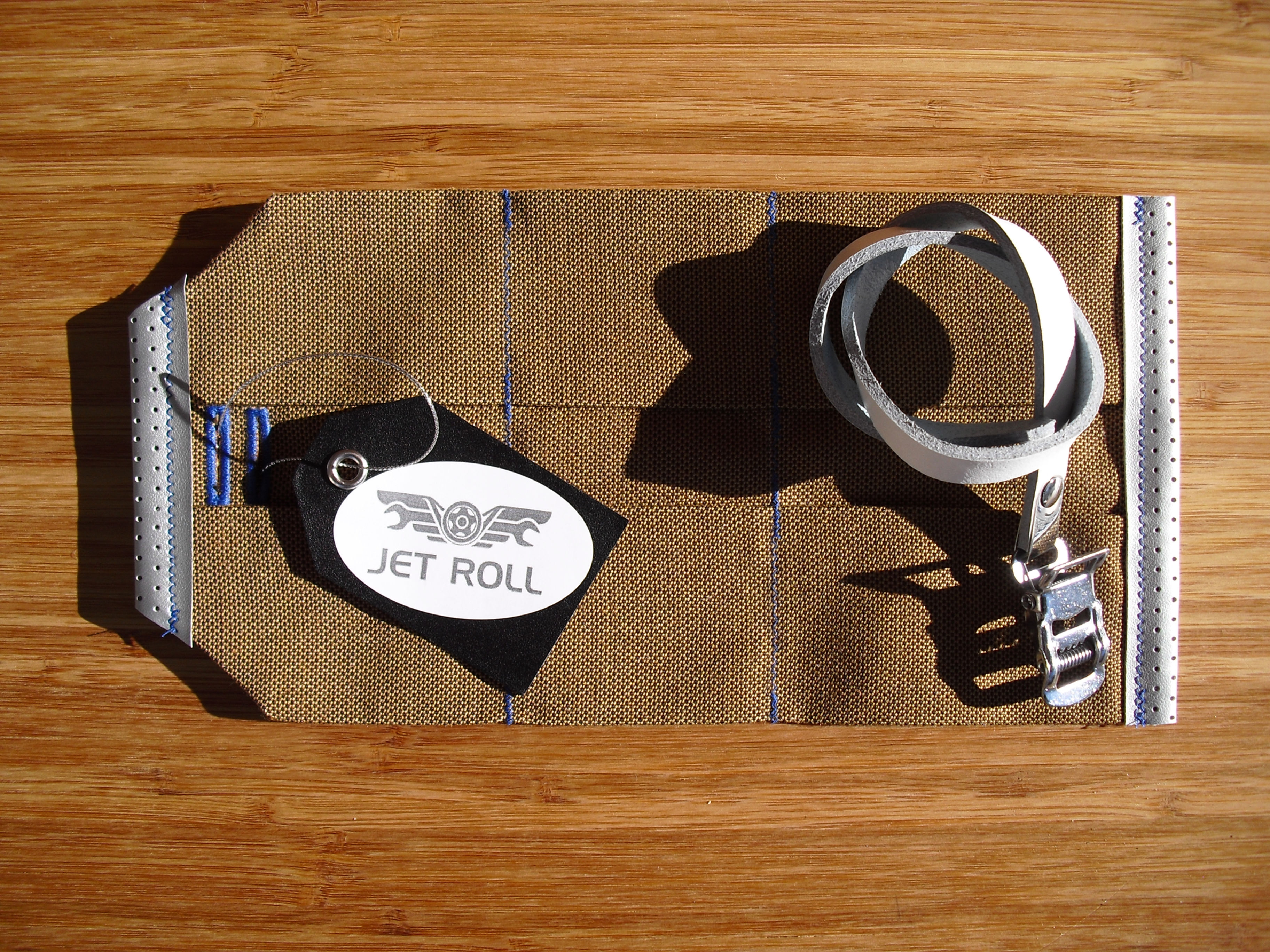 JET ROLL ( PUMPKIN / SILVER / BLUE )