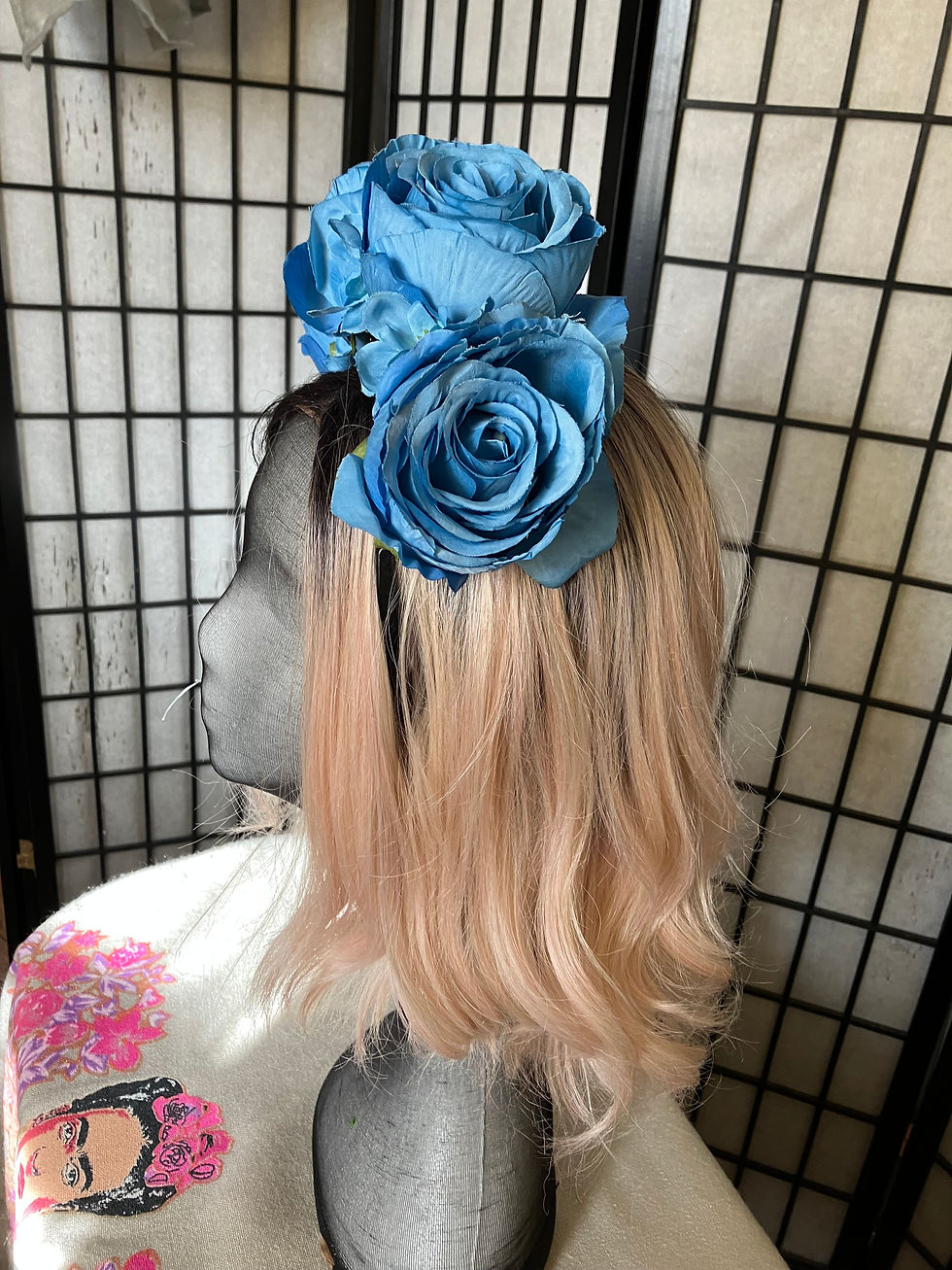 Thumbnail: Fridalious & Yemaya Corona de Blue Roses