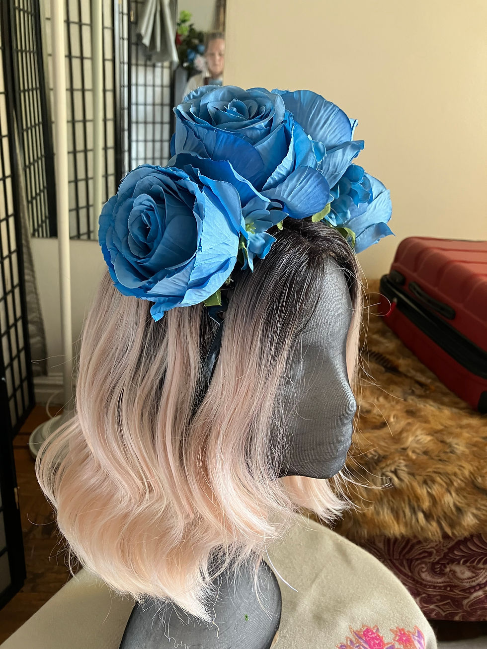 Thumbnail: Fridalious & Yemaya Corona de Blue Roses