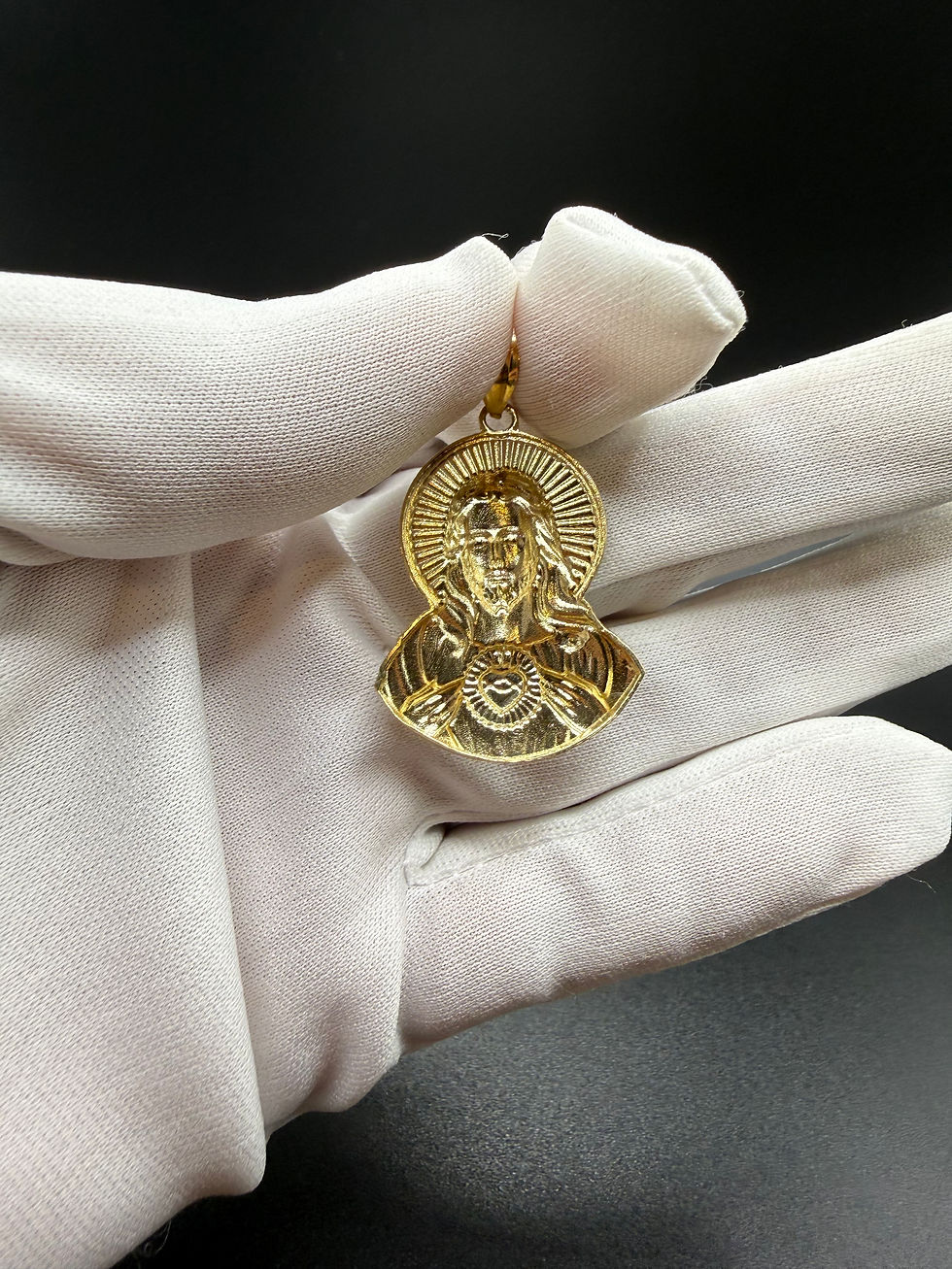 Thumbnail: Jesus pendant “Sagrado Corazón” 10K