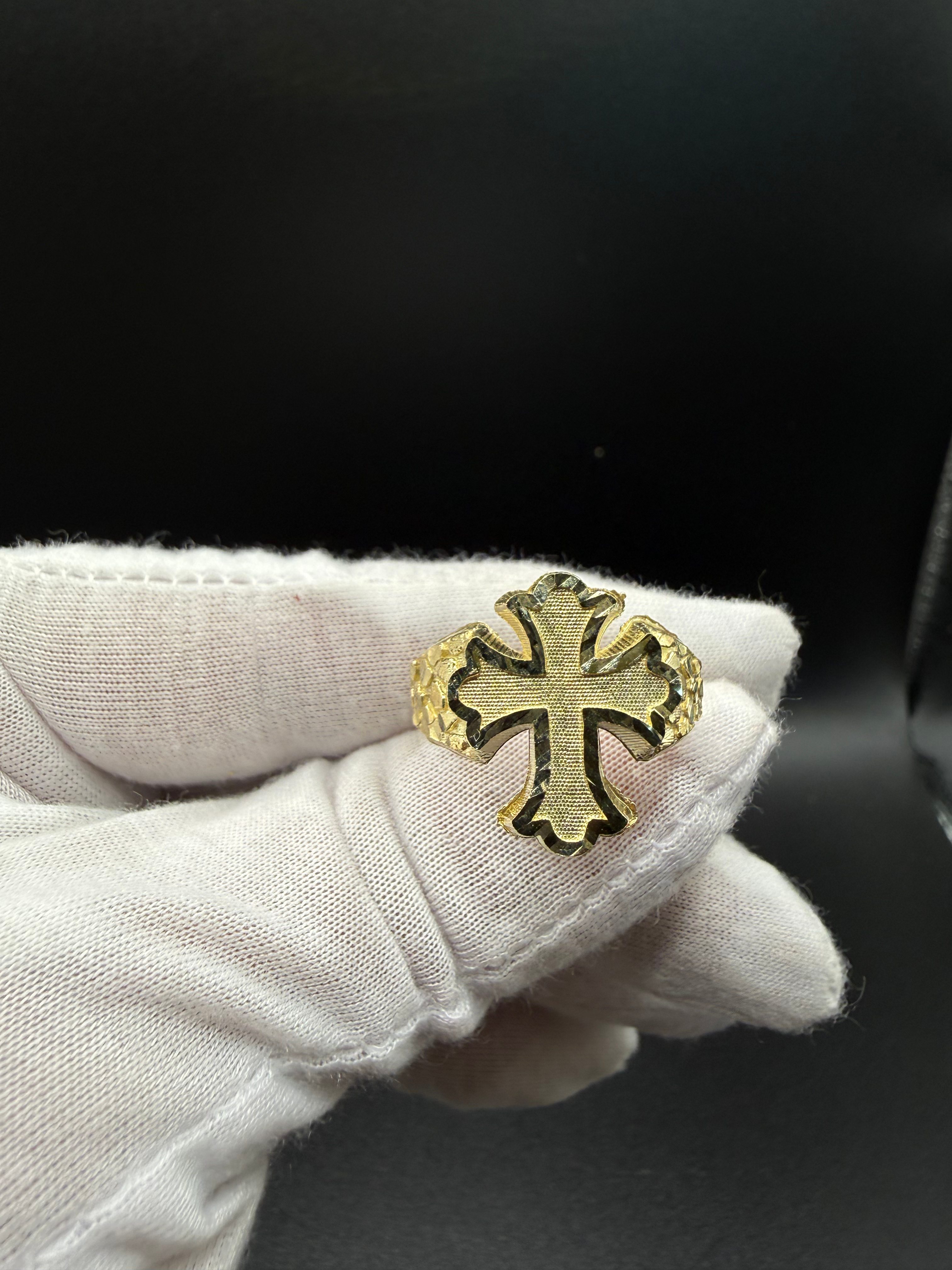 Fancy cross Nugget Ring 10k