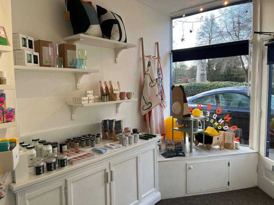 Wonderment, wonderment UK, in store display, window display
