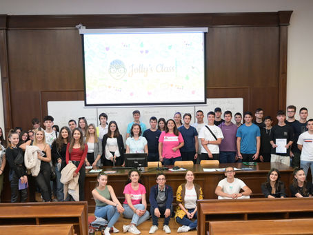 Нагласите на бъдещите студенти: Какво търсят гимназистите в България?