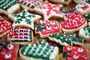 Yummy edible decorations look and taste great! But do they last until Christmas?