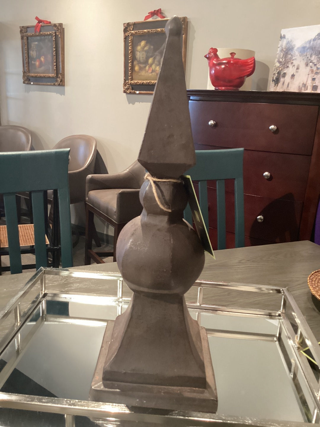 Pottery Barn Table Oblisk Décor