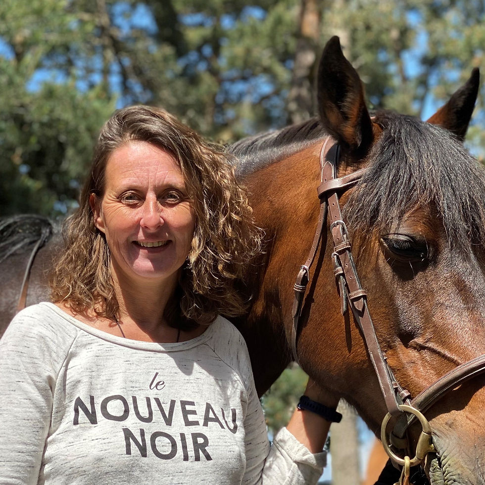 Etre à l'écoute de son cheval photo avec Olivia