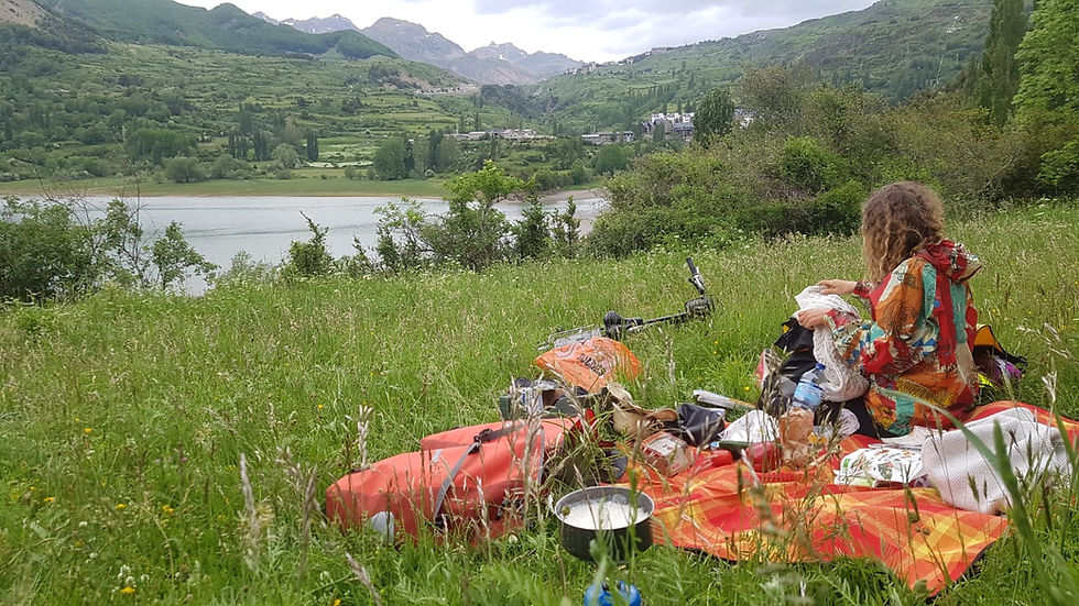 Interview with author, artist and ED survivor, Alice Lushington!