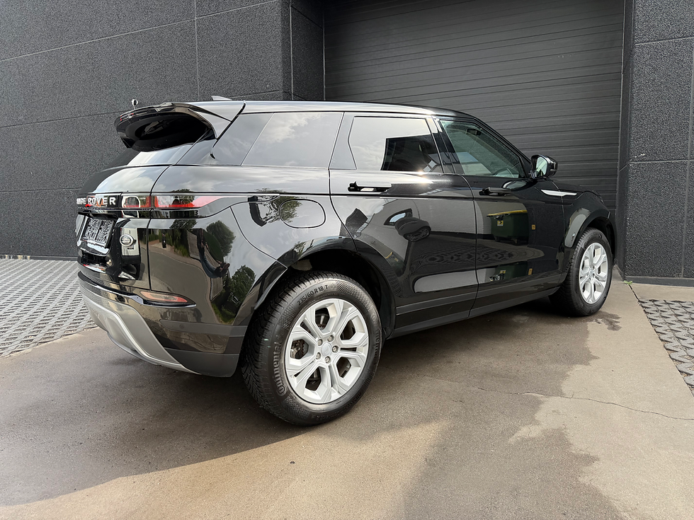 Thumbnail: Range Rover Evoque Hybrid P300e