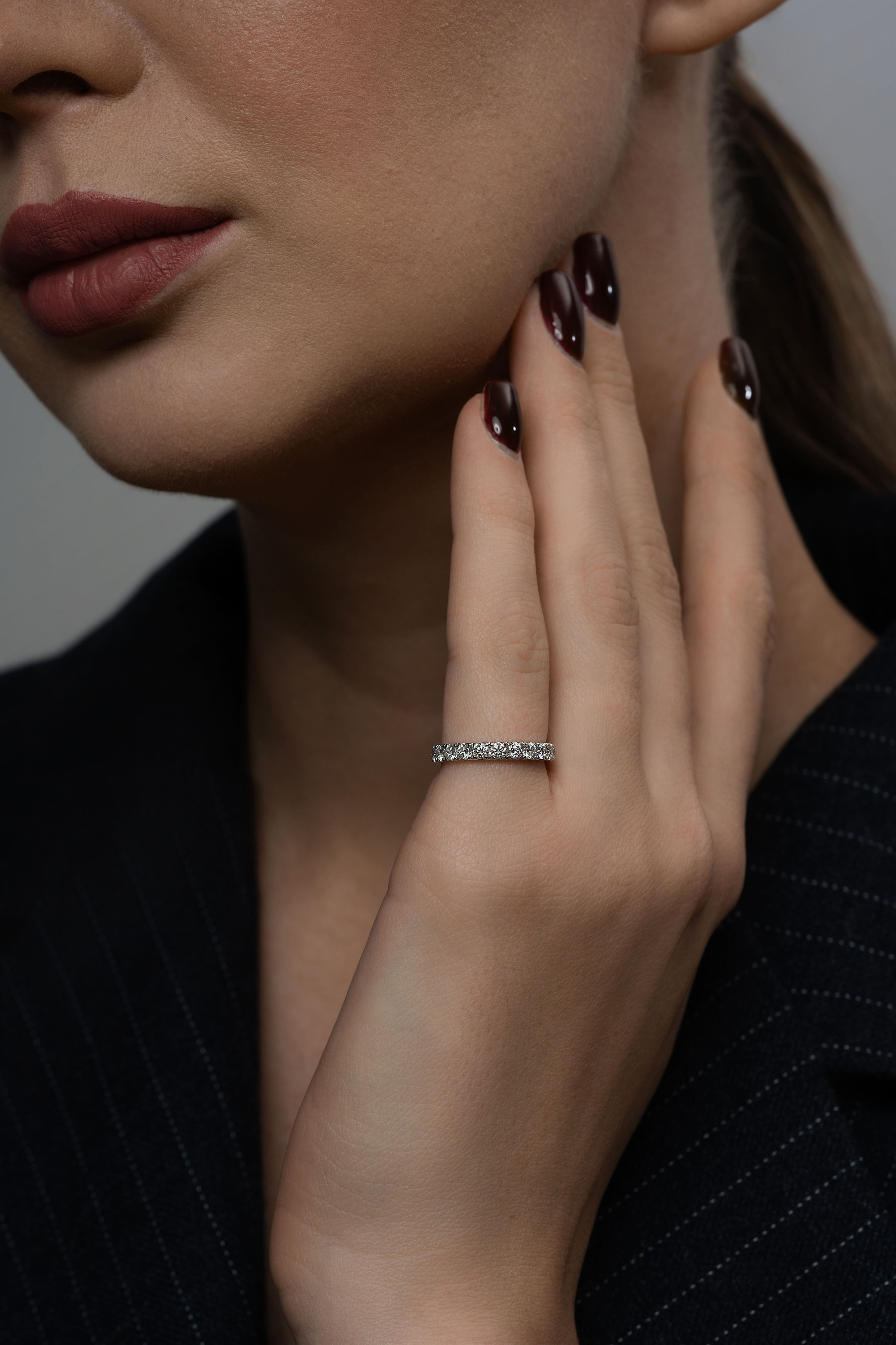 Churumbela con moissanita de oro blanco de 14k de 2.5mm