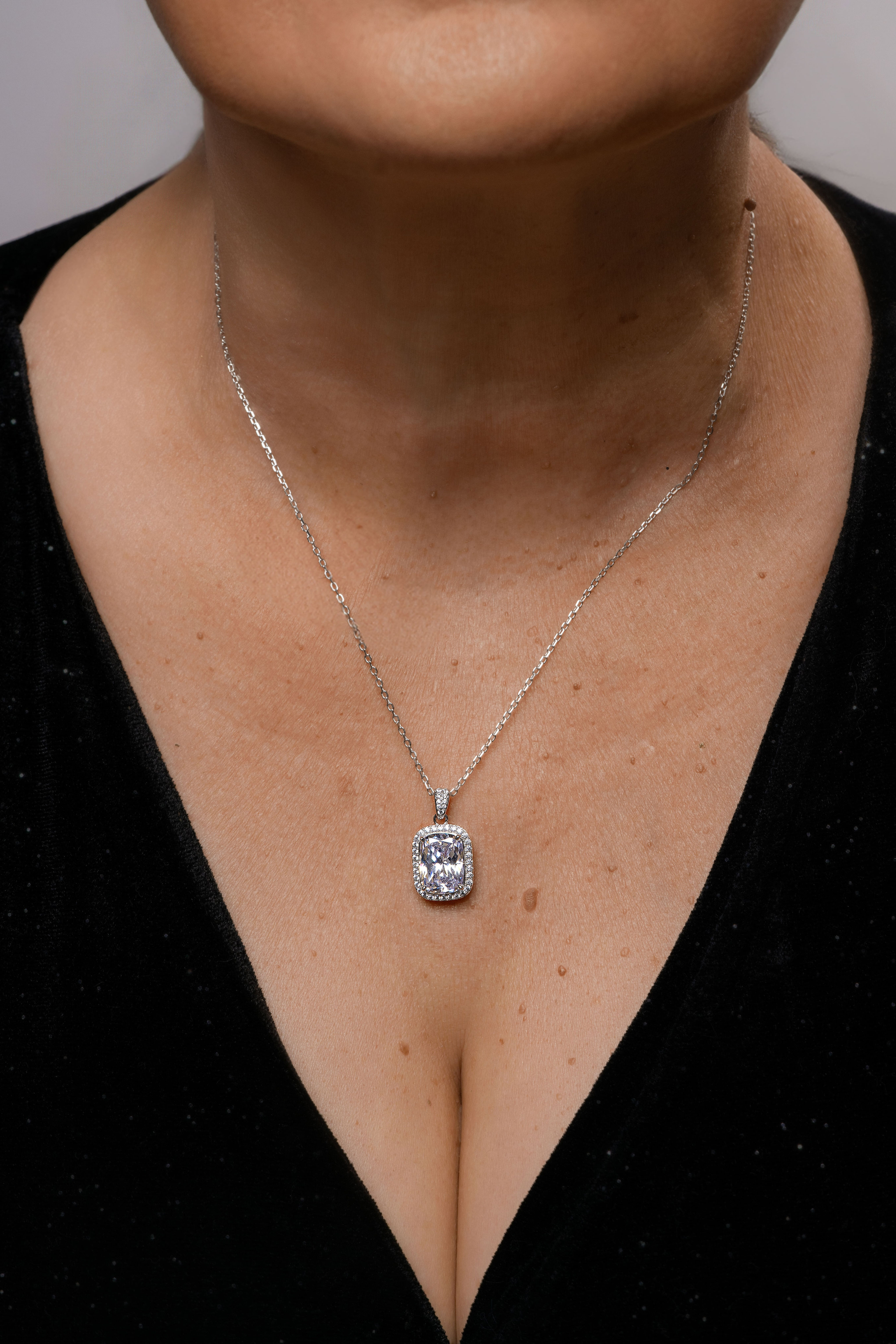 Collar Aisalino de plata 925 con zirconia blanca
