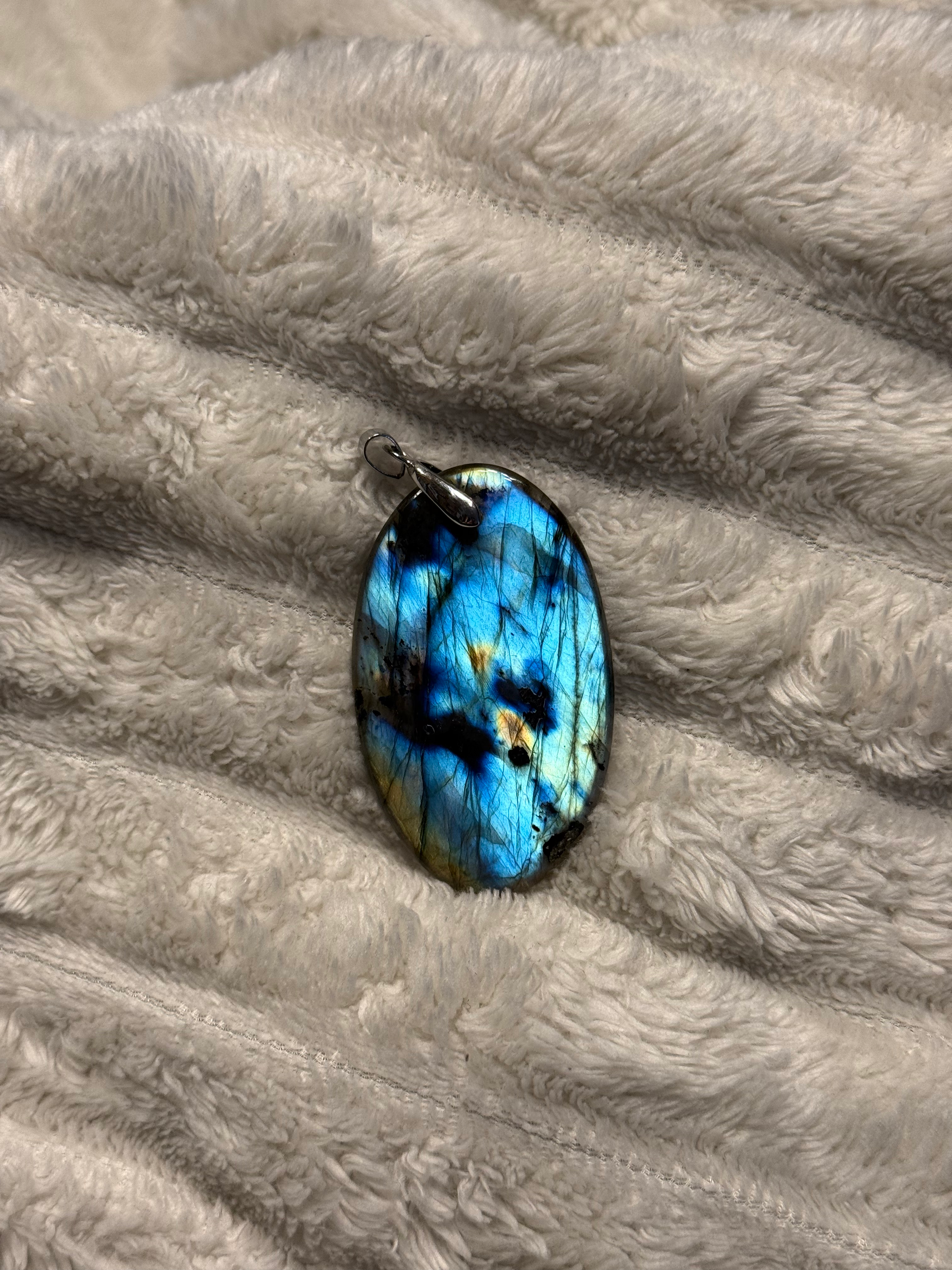Pendentif en Labradorite - 103