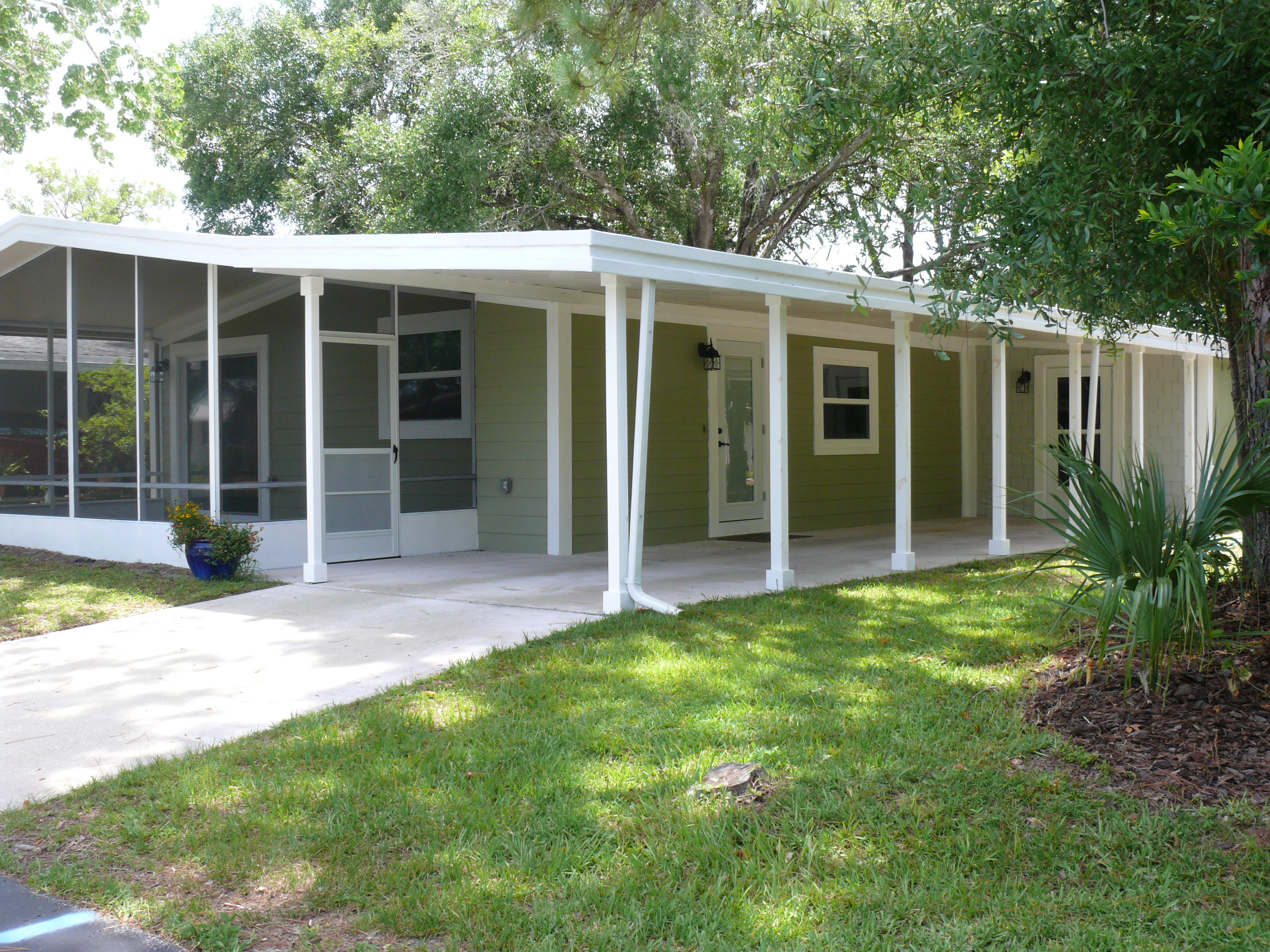 Lake Helen Villa