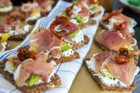 Gastro Assist. Food Buffet Gastronomie Essen modern angerichtet