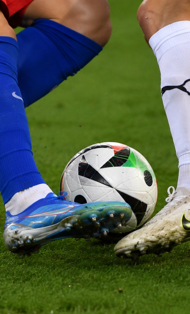 Fußball Zweikampf Fußball Fußballschuhe
