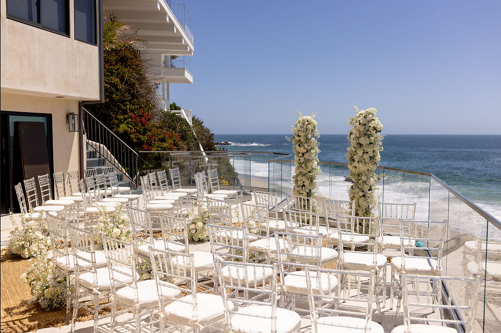 perfect flower colors for beach wedding with a view