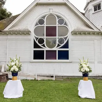 Outdoor wedding altar at a Los Angeles chapel