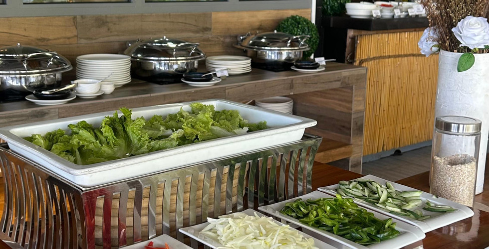 üppiges Gemüsebuffet