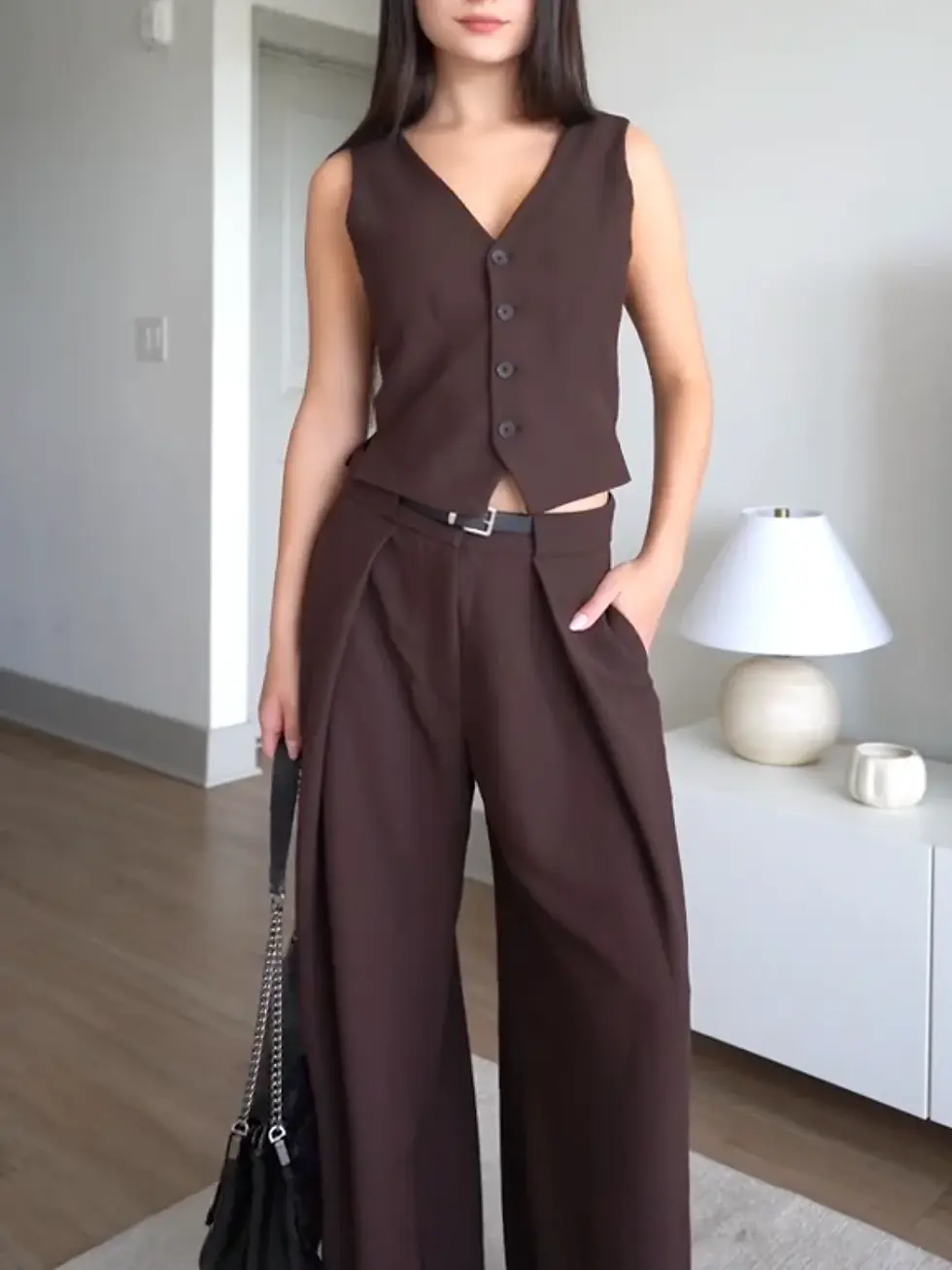 Thumbnail: Women's Fashion Two-Piece Set V-Neck Single-Breasted Tank Top And Vintage Pleate