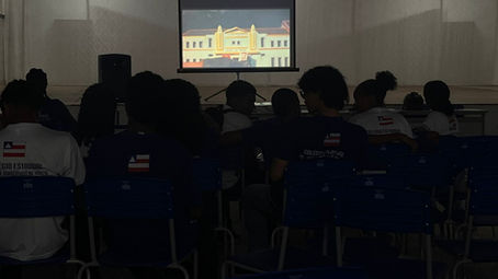 Cinemas de rua ganham destaque em mostra realizada em colégio de Nazaré
