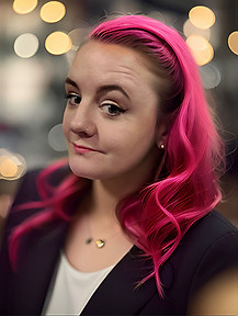 Linkedin pic.jpg