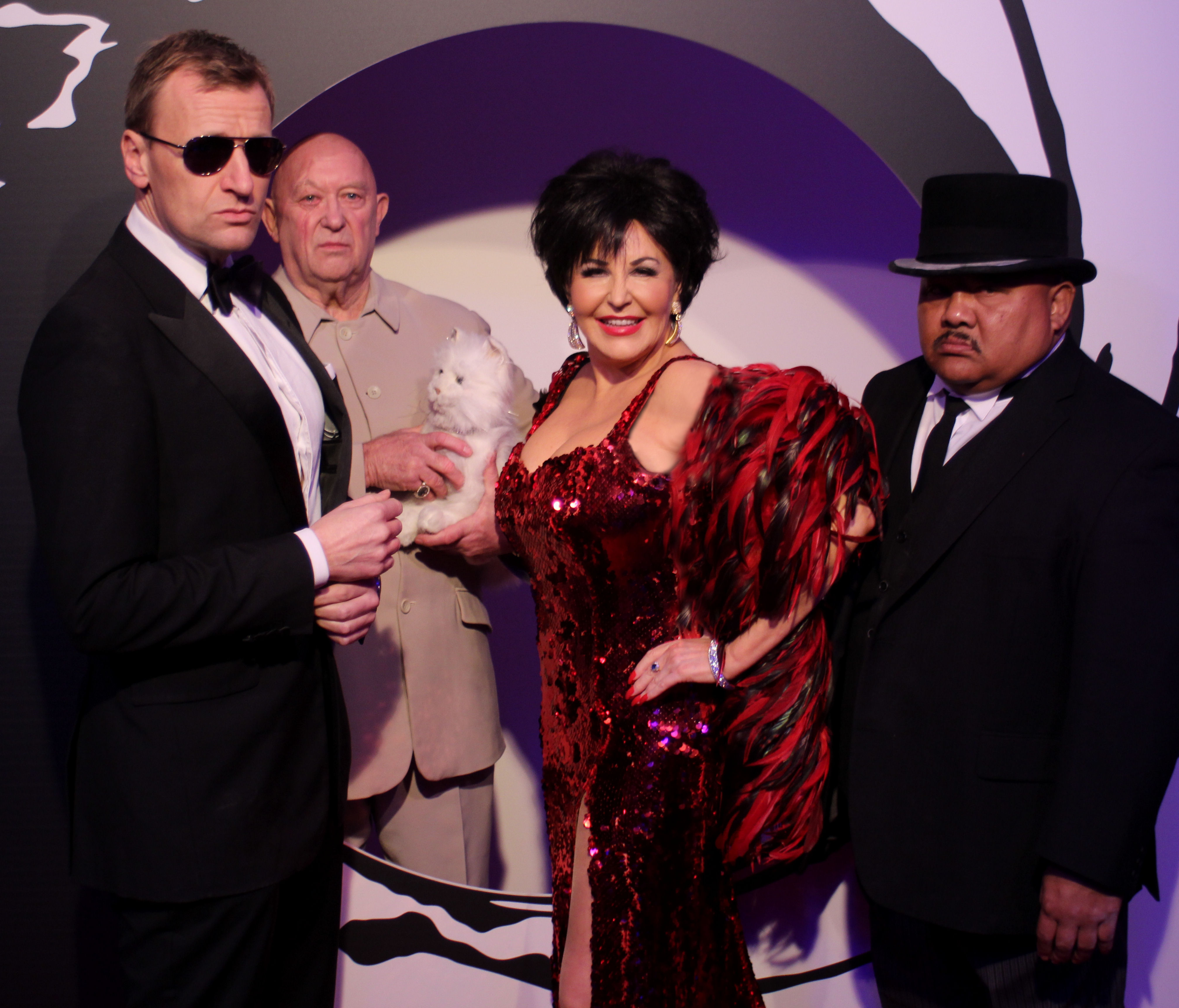DSB & BOND TEAM MEET & GREET GUEST SHOT