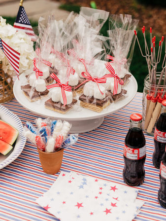 Custom tablescape by Carolyne Steiner of The Carolyne Collective in Nashville