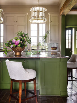 Colorful Mallard Lakes luxury home designed by Rachel Cannon Limited in Baton Rouge, LA.