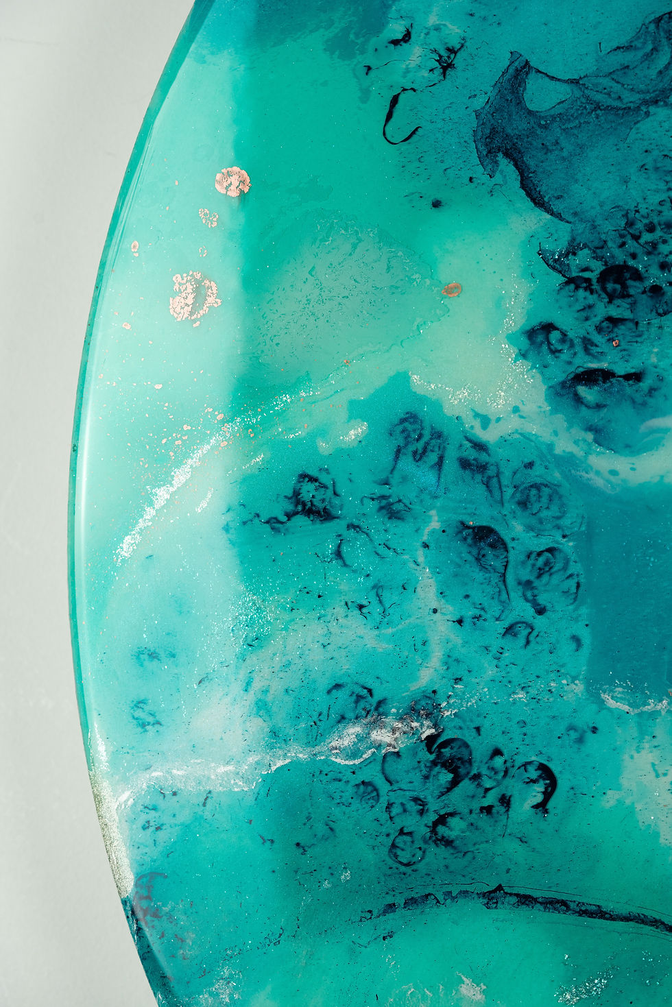 blue round resin ocean wall art