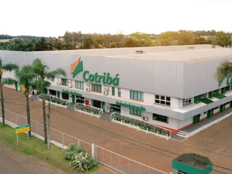 Ex-funcionários da Cotribá cobram definição sobre pagamento de rescisões e participam de entrevista nesta sexta-feira