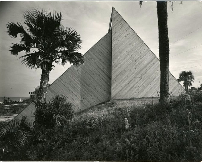 Morgan House: Award Winning Florida Architecture on the Beach