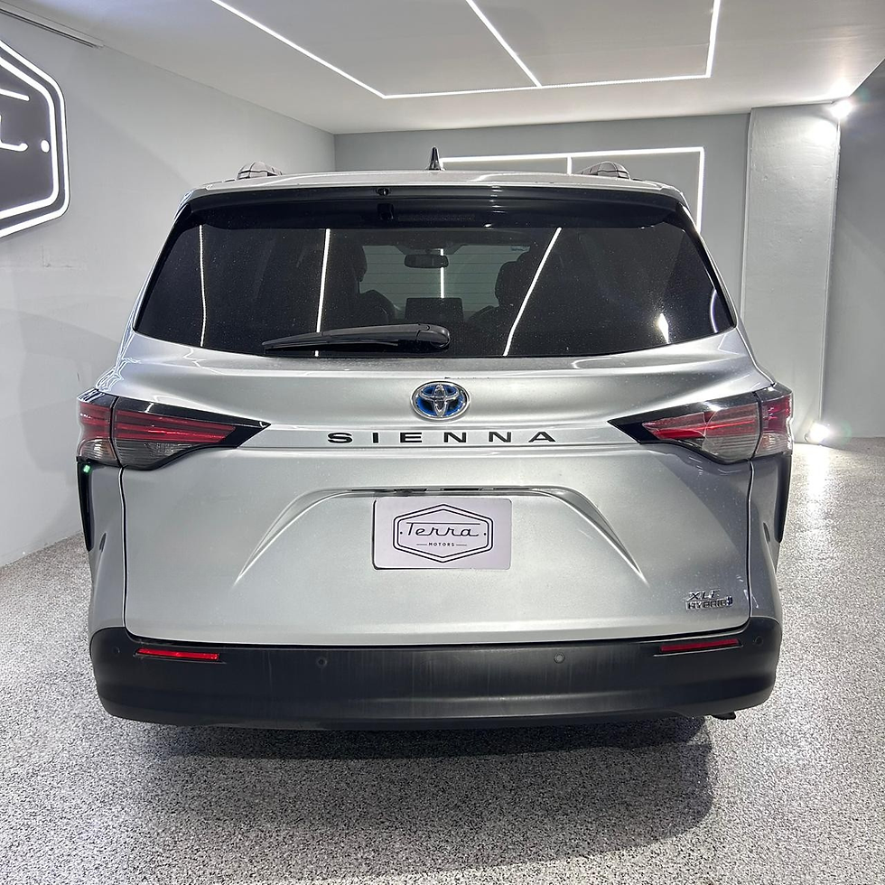 Thumbnail: TOYOTA SIENNA XLE 2021 #4