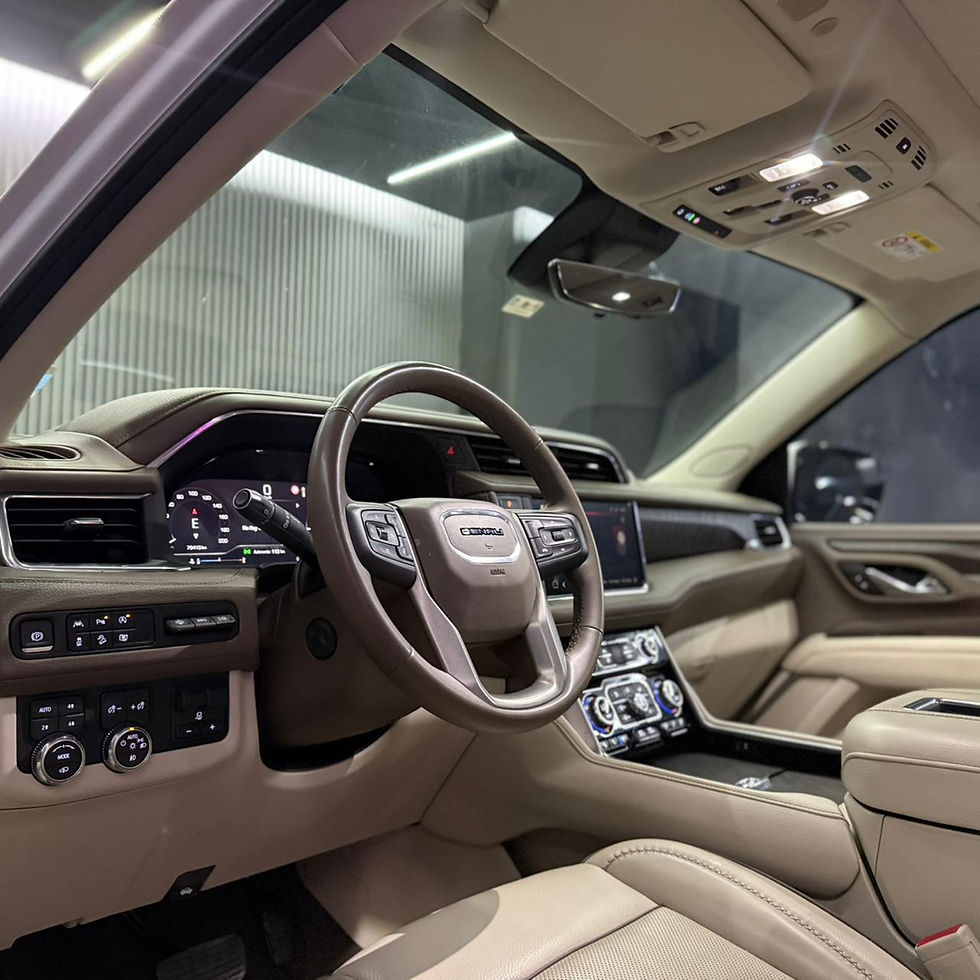 Miniatura: GMC YUKON DENALI 2023 #9.1