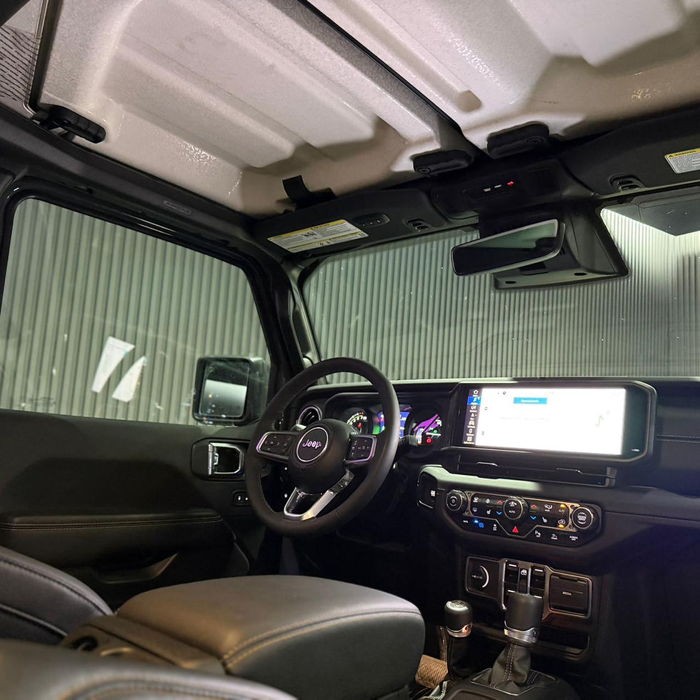 Miniatura: JEEP WRANGLER SAHARA 4XE HIBRIDO 2025 #4