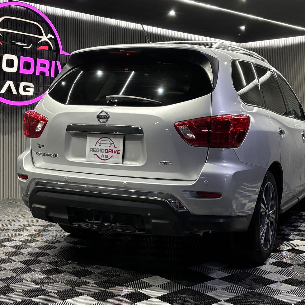 Miniatura: NISSAN PATHFINDER EXCLUSIVE 2018