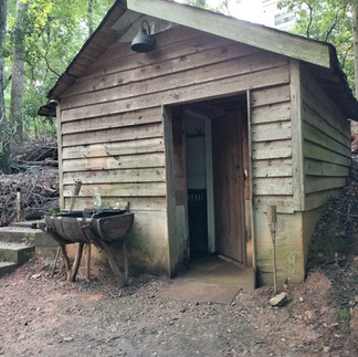 shower house at hearthstone cabins and campground