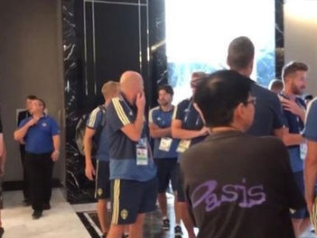 طوارىء فى المنتخب السويدى عقب إخلاء فندق الاقامة بانذار خاطئ