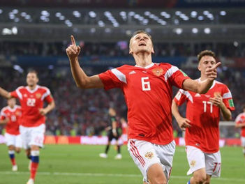 بالفيديو : هدف التعادل الثانى القاتل للمنتخب الروسي فى الدقائق الاخيرة