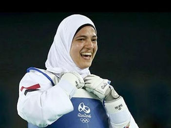 هداية ملاك تفوز بالميدالية الذهبية و بلقب أفضل لاعبة ببطولة روسيا المفتوحة للتايكواندو