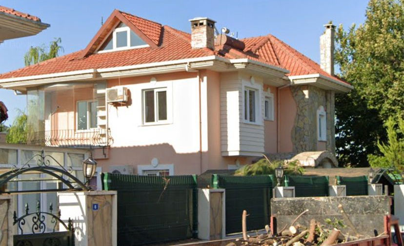 WhatsApp Image 2022-04-27 at 07.08.00.jpeg