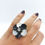 Miniature : Bague fleurie noire & blanche