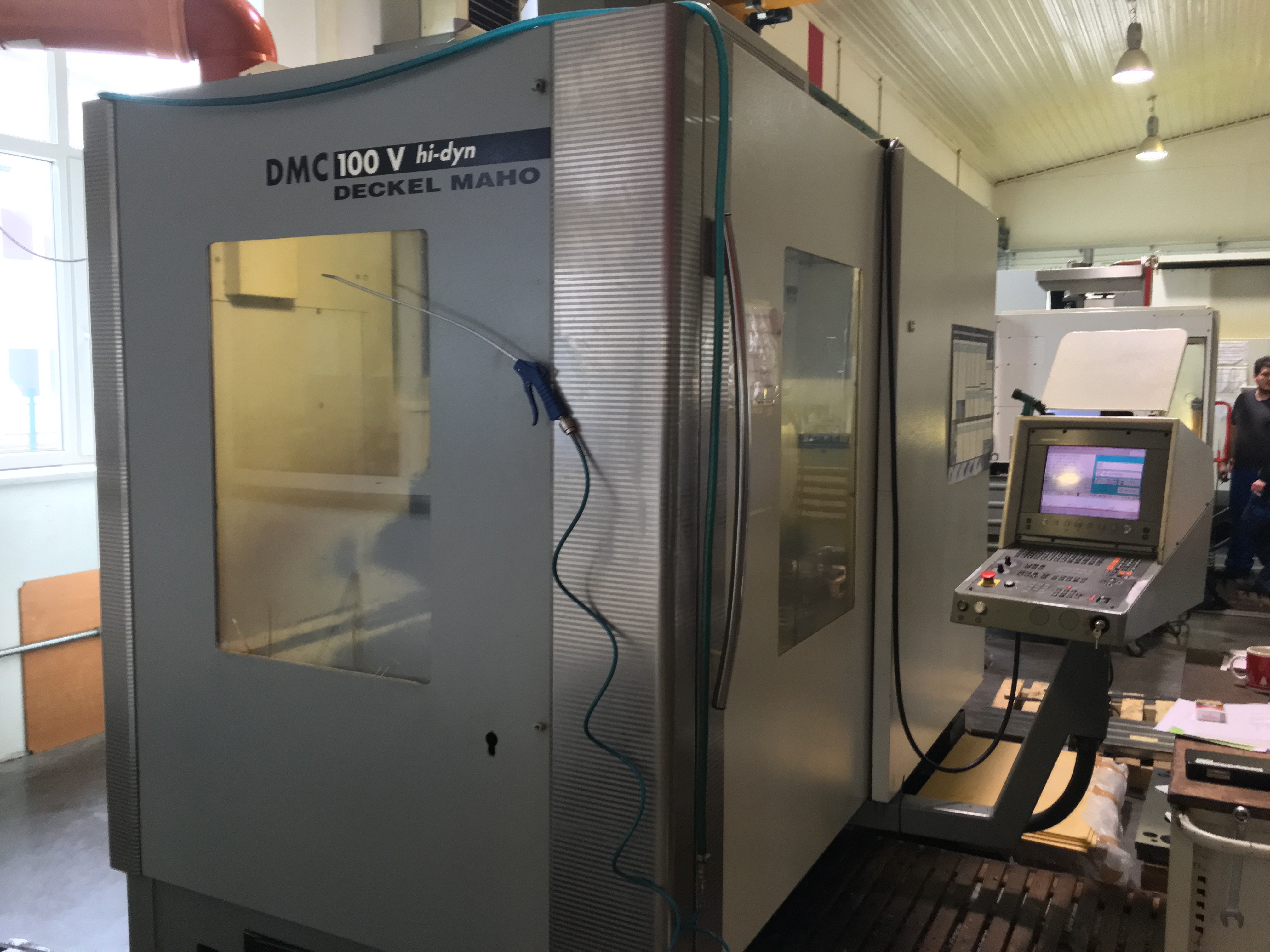DMC 100V hi-dyn