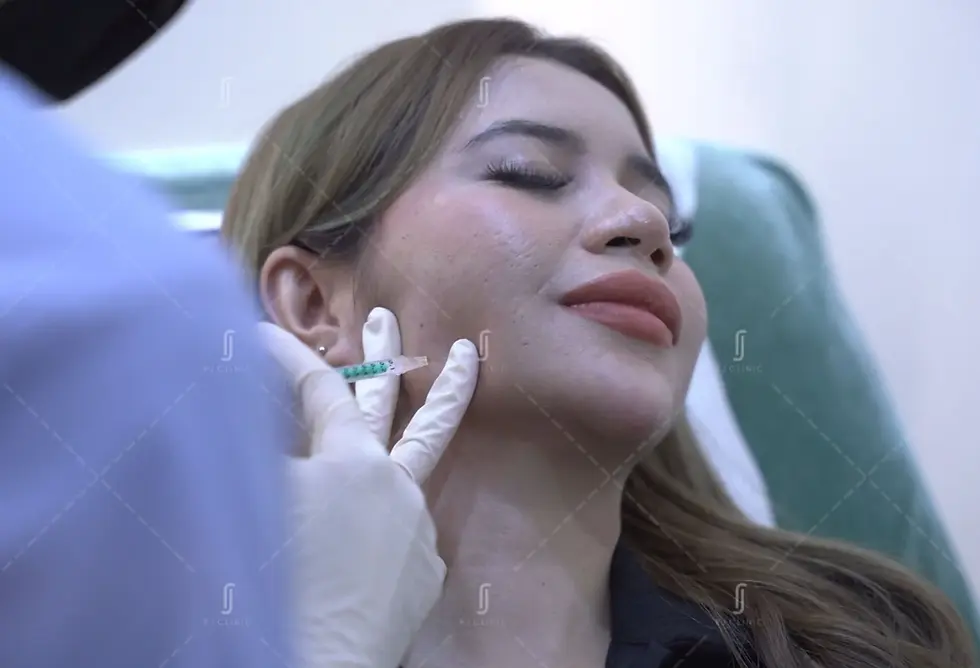 Fat freezing treatment for double chin reduction at RJ Clinic Malaysia