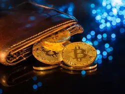 ¿Cómo transfiere un “cryptomigrante” sus BTC a España sin pagar de más?
