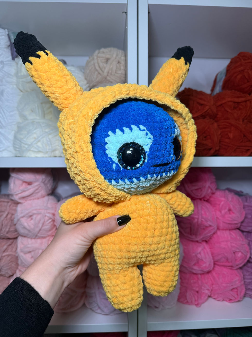 Miniature : Stitch en pyjama pikachu