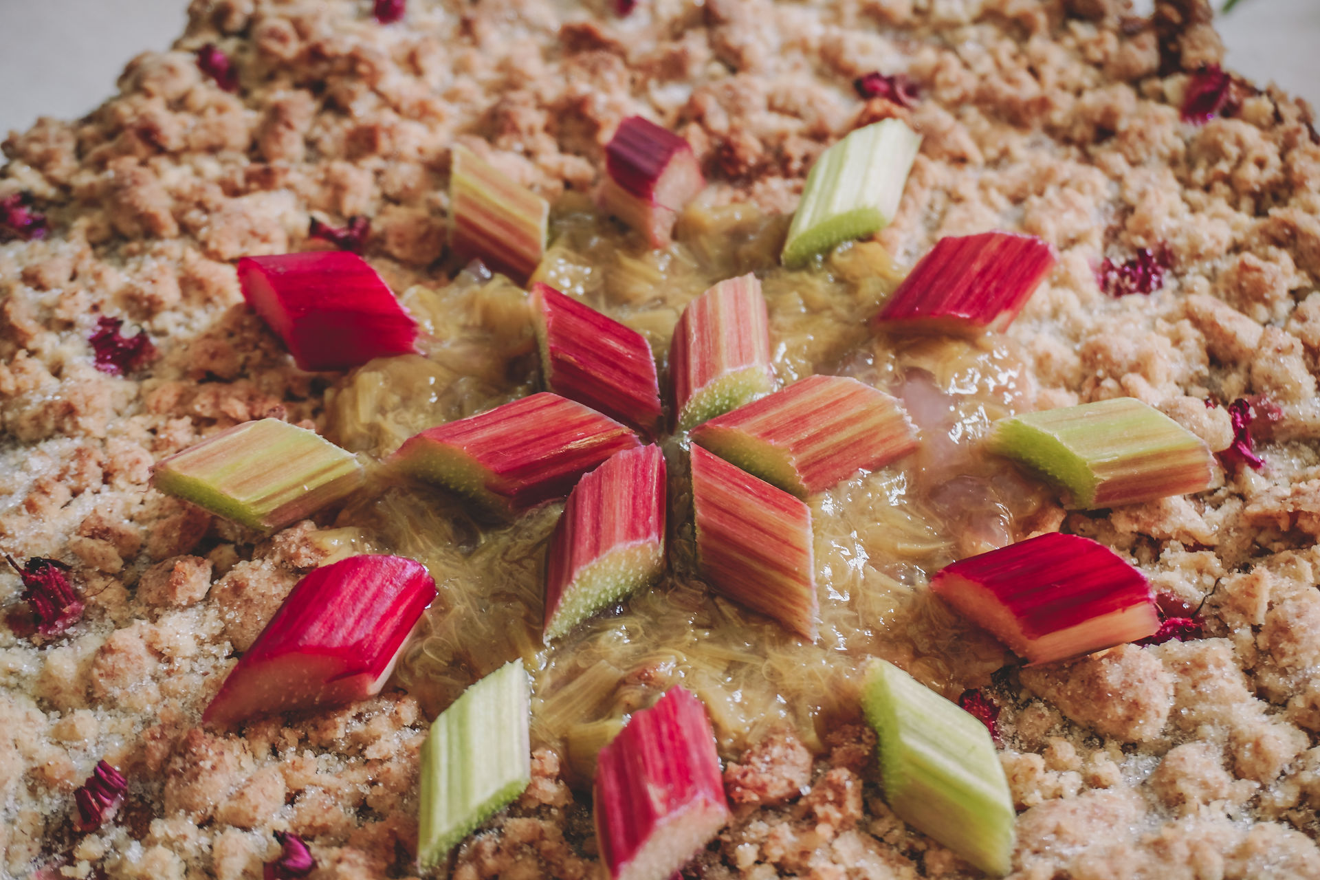Rhabarberkuchen mit Streusel