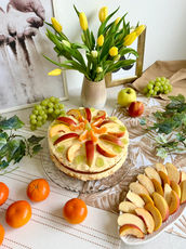 Vegane Sommertorte mit Früchten