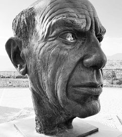 picasso-head-small