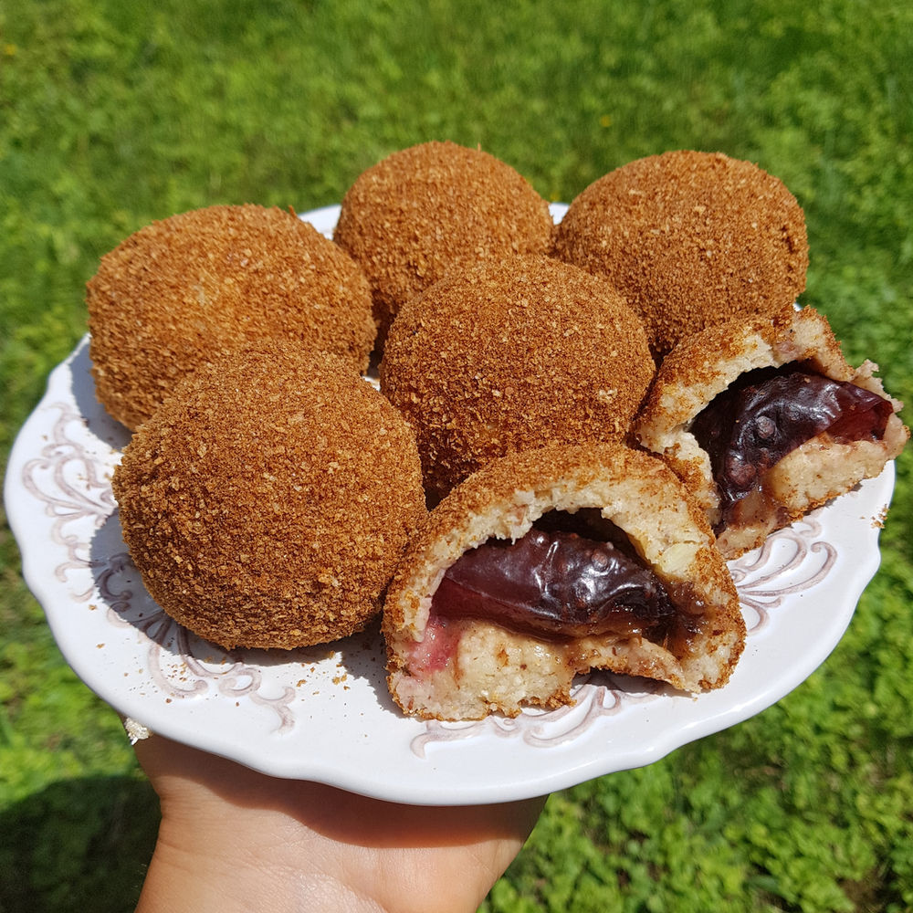 Hungarian plum dumplings Vegán szilvás gombóc teljes értékűen
